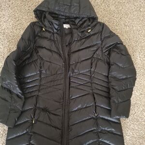 Women's Black Hooded Puffer Jacket